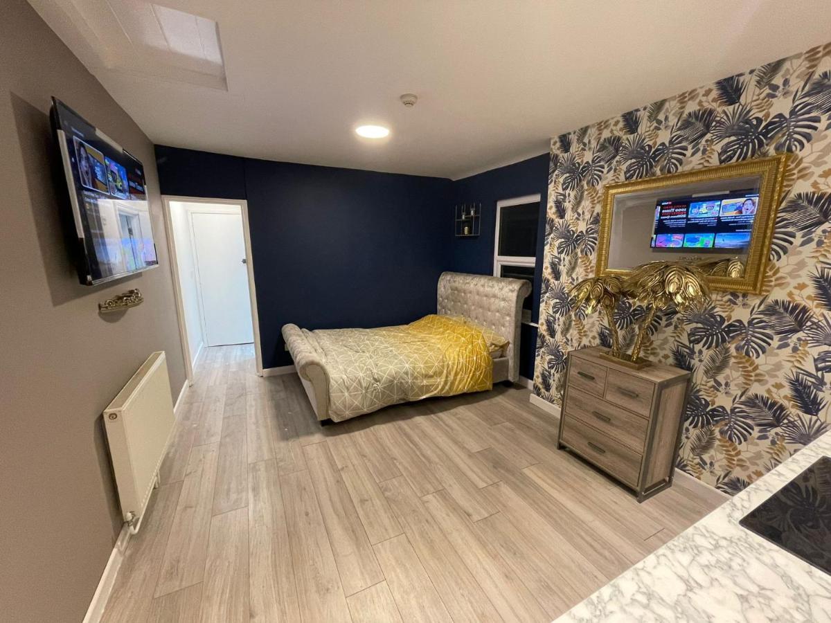 Selection Of Stylish Apartments Within Walking Distance Of Cardiff City Centre Ngoại thất bức ảnh