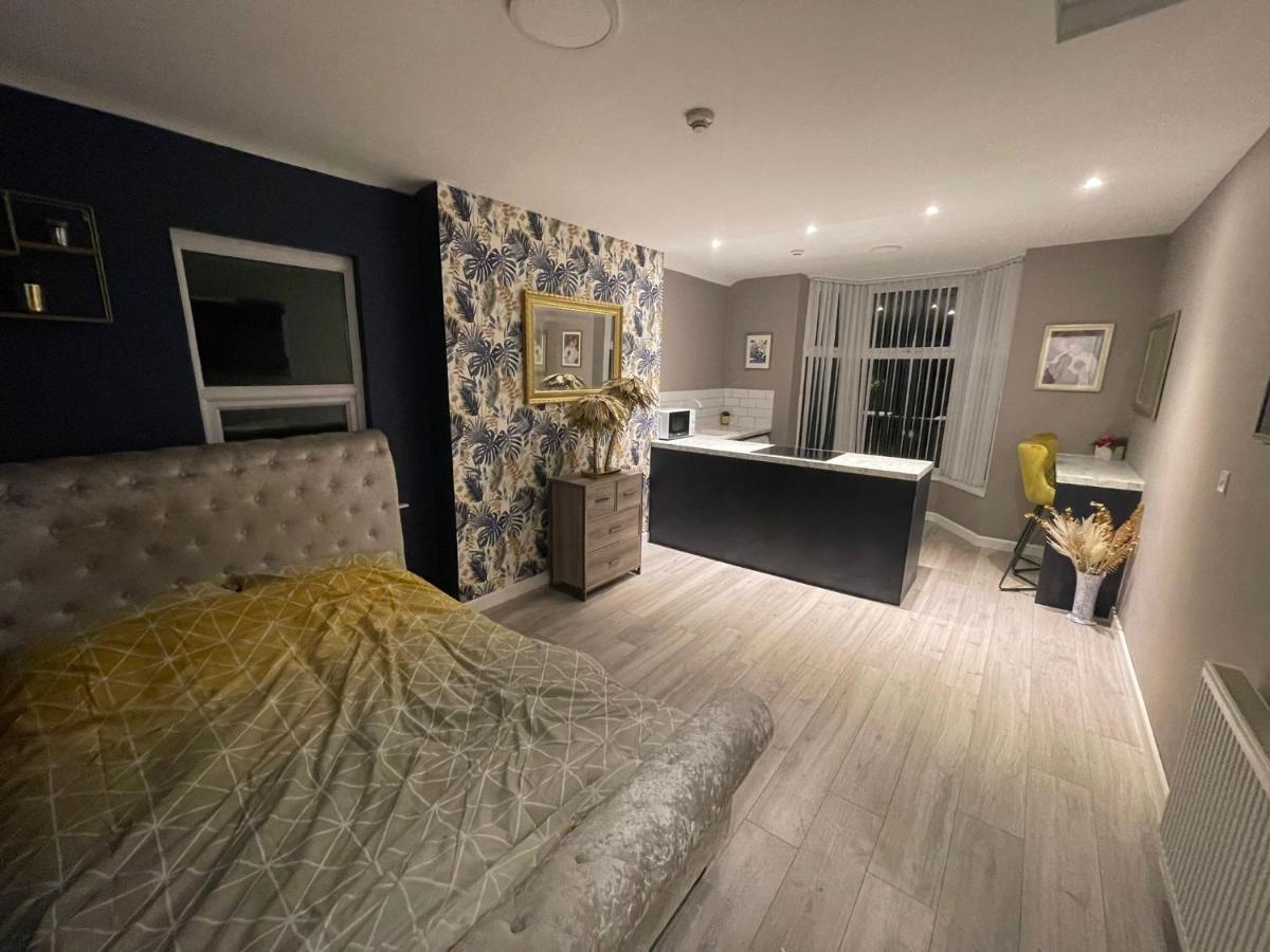 Selection Of Stylish Apartments Within Walking Distance Of Cardiff City Centre Ngoại thất bức ảnh